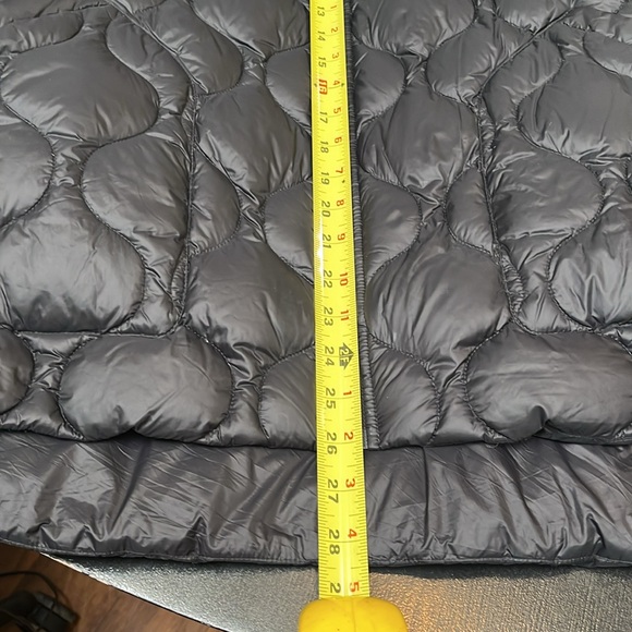 Soia+Kyo puffer, a Canadian a brand. Size L - Picture 7 of 7